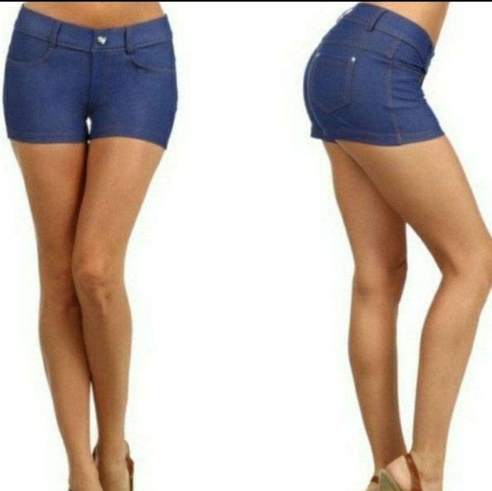 Shorts - Picture 3 of 5